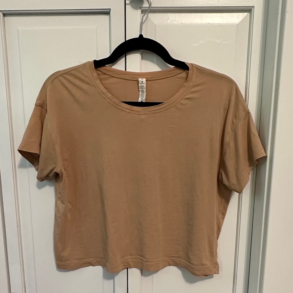 Women’s Lululemon Crop Top Shirt